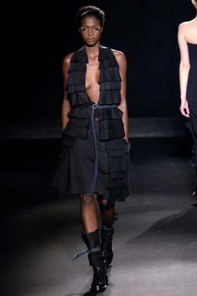 Look 15